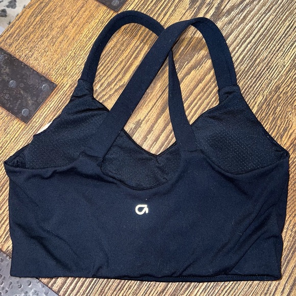 GapFit Black Sports Bra - Picture 3 of 3